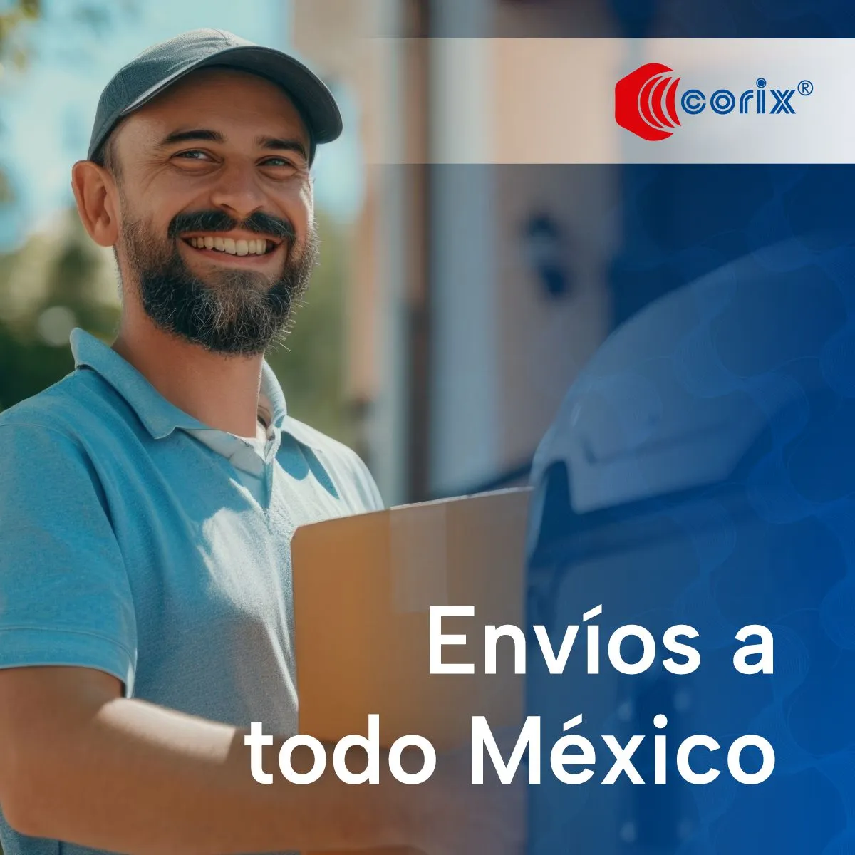 Técnico prepara equipos para distribución internacional, mostrando la historia de 50 años de Corix mediante procesos organizados y eficientes.